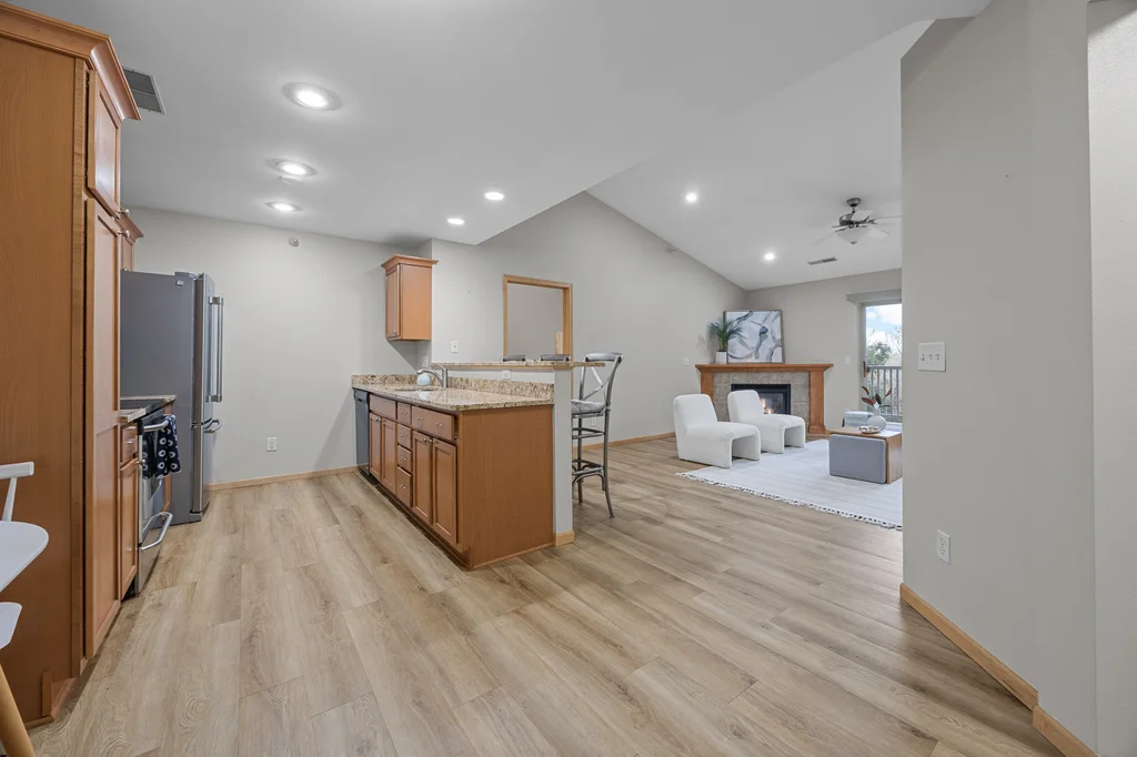 470_N_1st_303 (3 of 24)