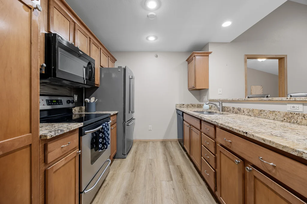 470_N_1st_303 (5 of 24)