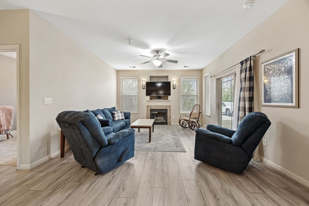 1722_Algonquin_Rd-02