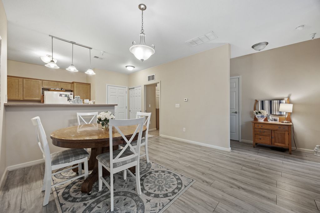 1722_Algonquin_Rd-05