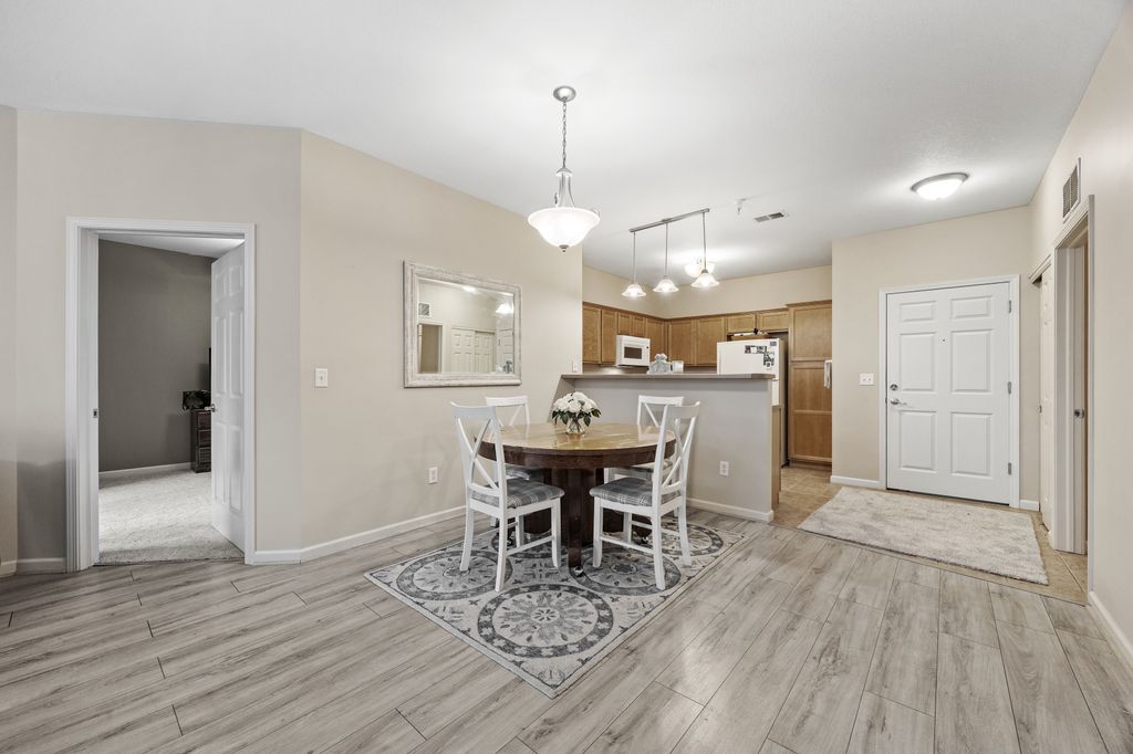 1722_Algonquin_Rd-06