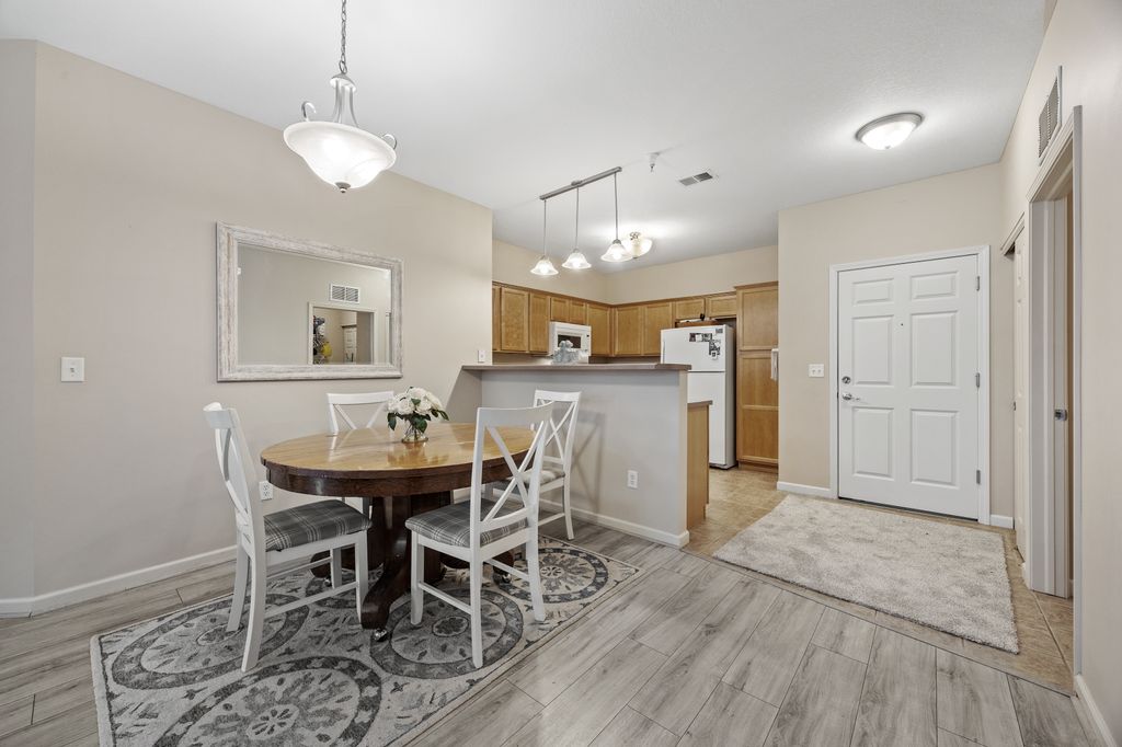 1722_Algonquin_Rd-08