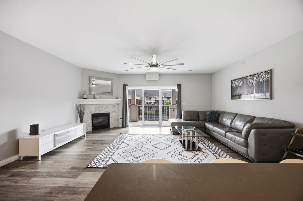 2180_Willenbrook_Cir-04