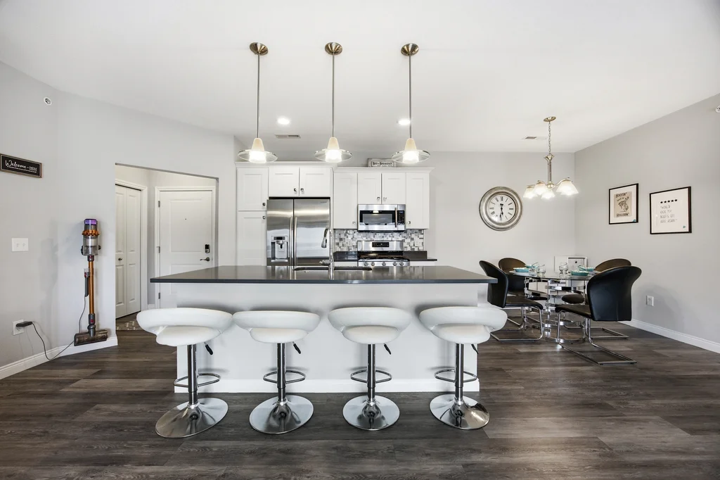 2180_Willenbrook_Cir-08