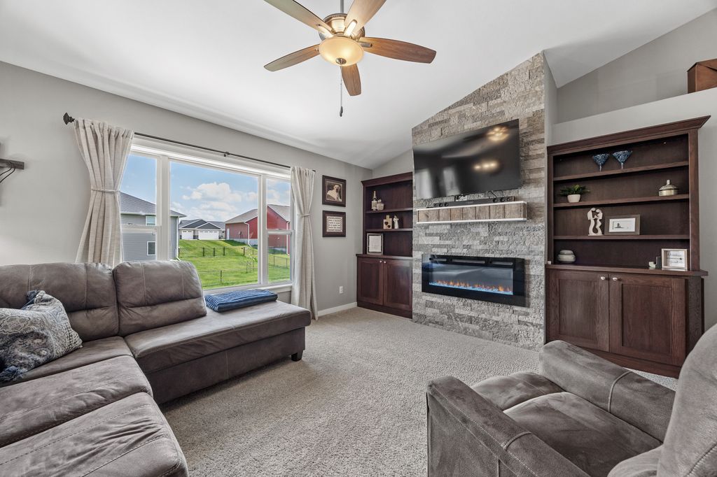 2777_Creekview_Trail-06