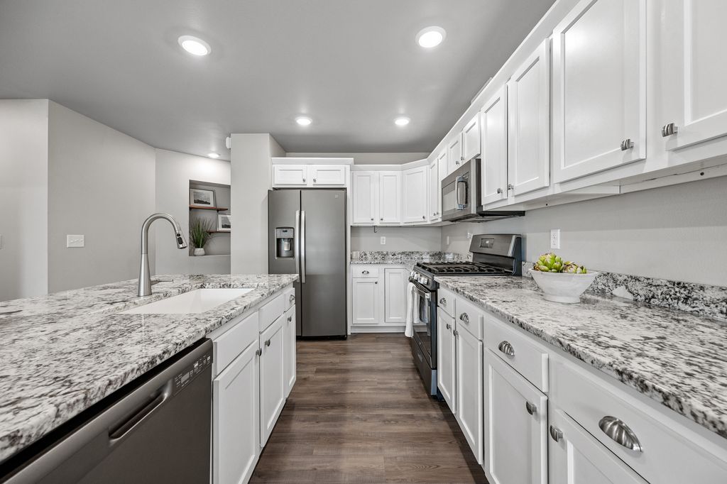 785_River_Bend_Ln (10 of 25)