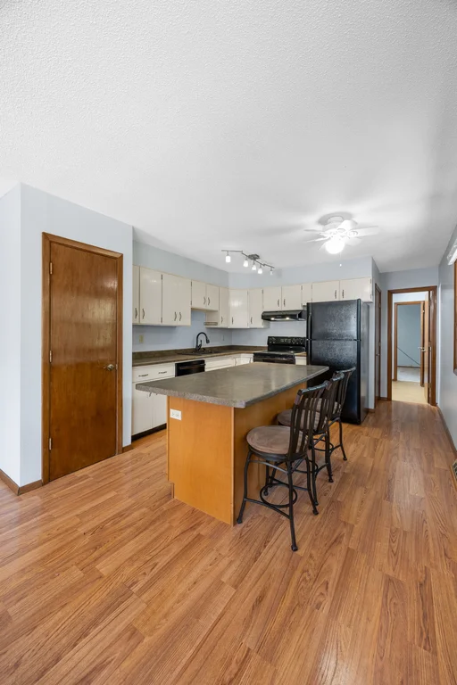 1716_Chestnut_Ln (8 of 41)