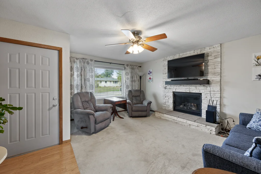 825_Westview_Dr (3 of 25)