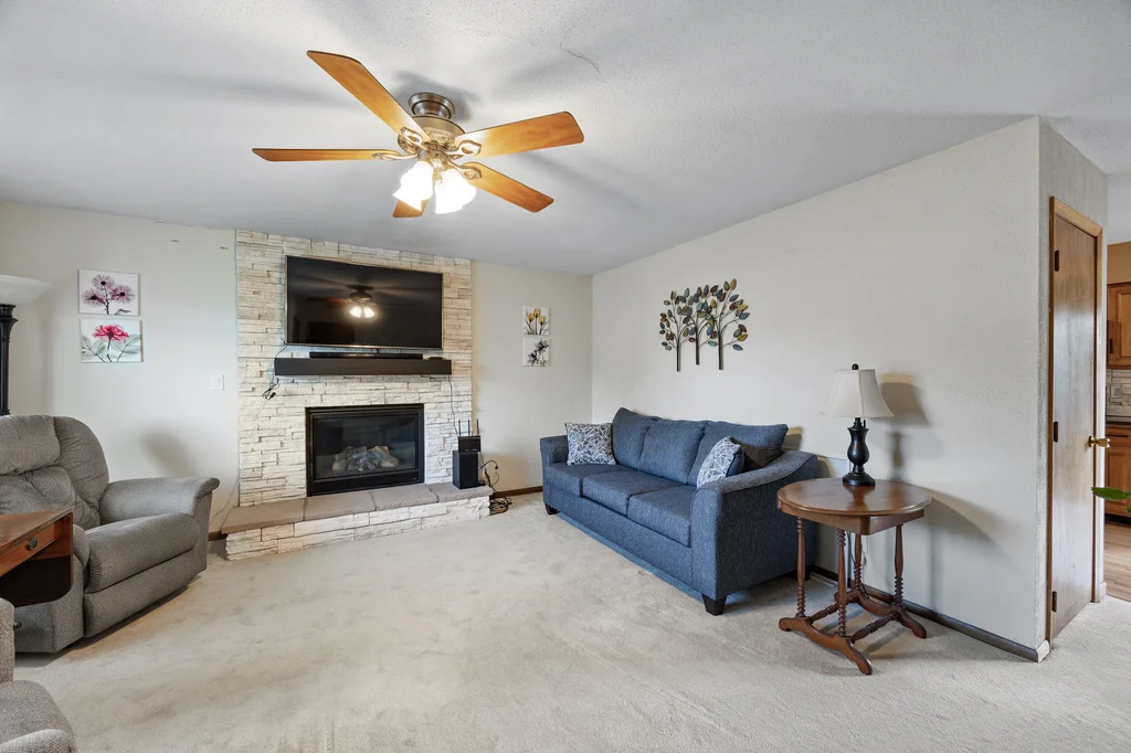 825_Westview_Dr (4 of 25)