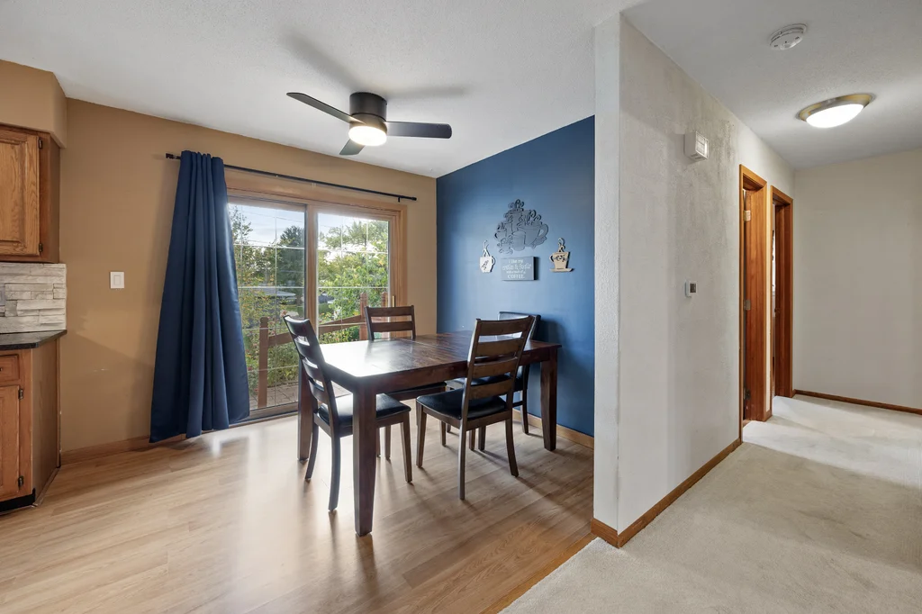 825_Westview_Dr (7 of 25)