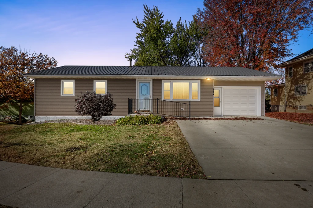 147_Circle_Dr (1 of 50)