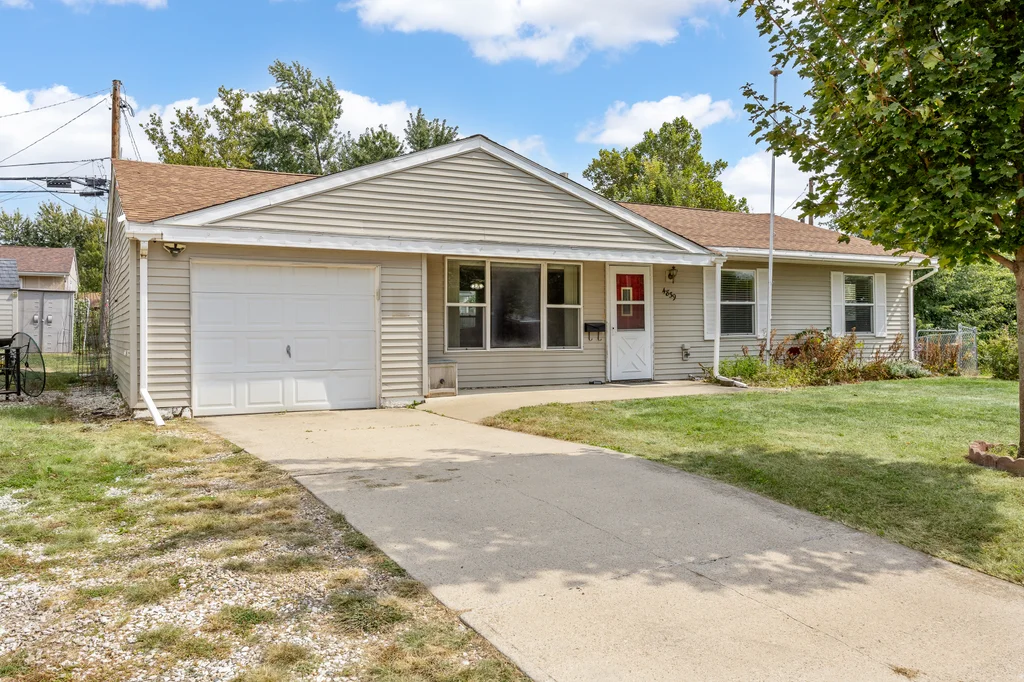 4839_Ford_Ave (3 of 28)