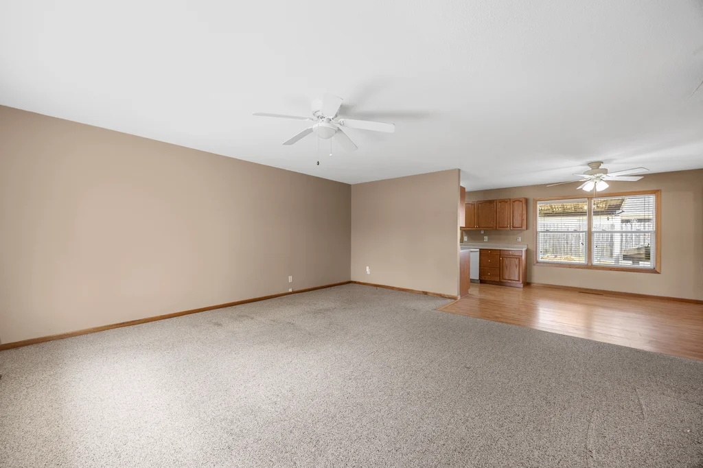 4839_Ford_Ave (8 of 28)