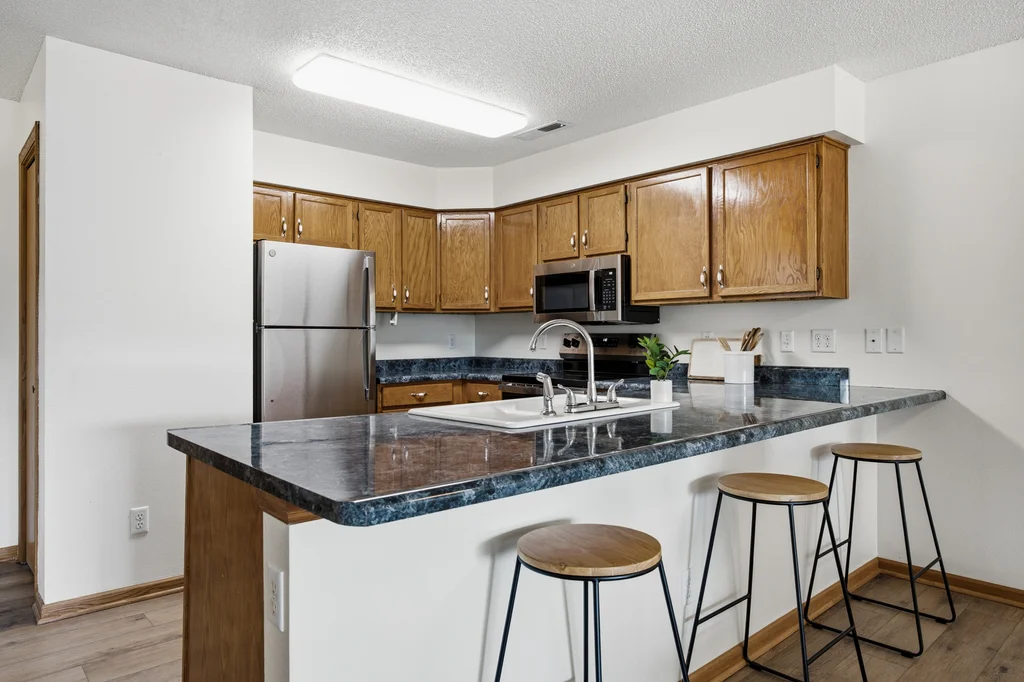 556_Westside_Dr-08