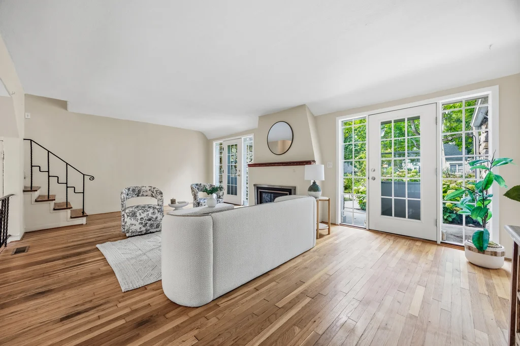 1217_Friendly_Ave-06