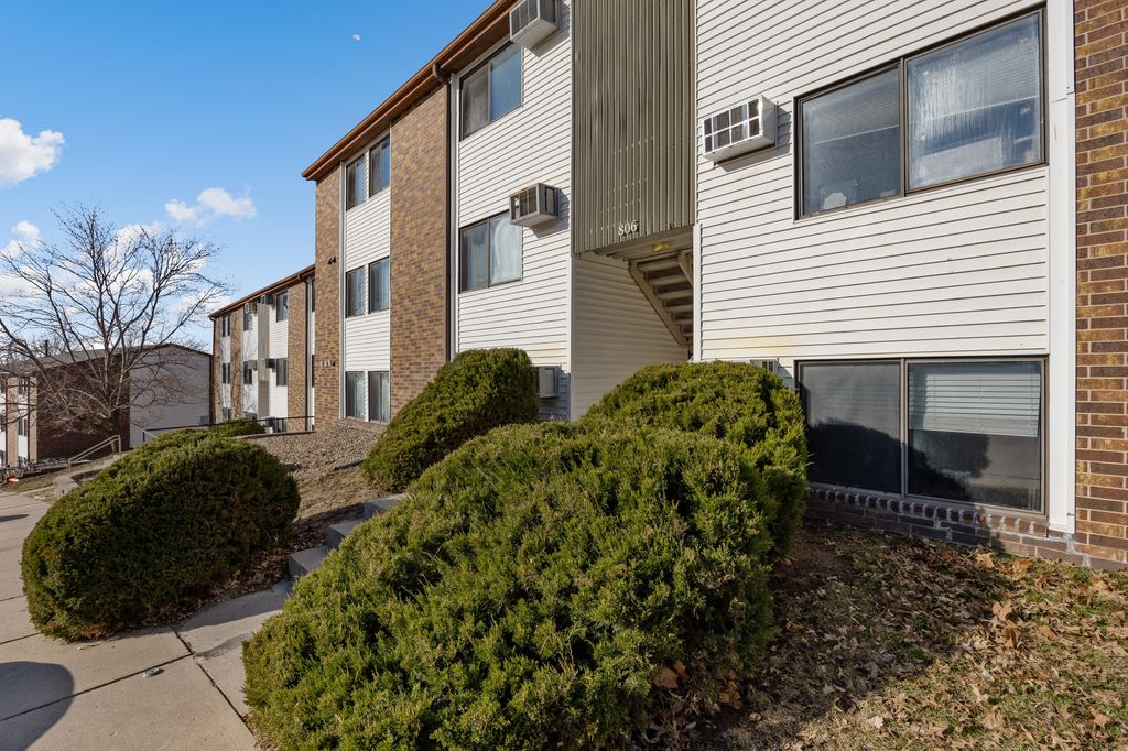 806_Benton_Dr_31-02