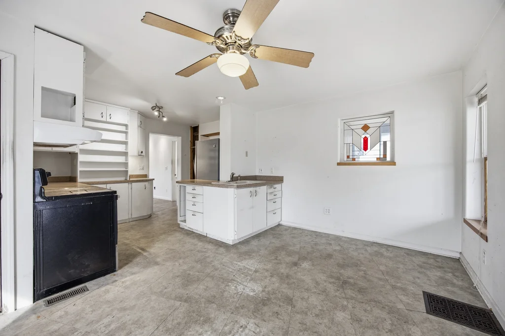 1117_St_Clement_St-03