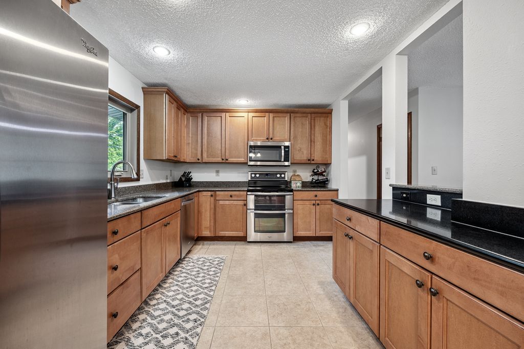 812_Keswick_Dr (8 of 25)
