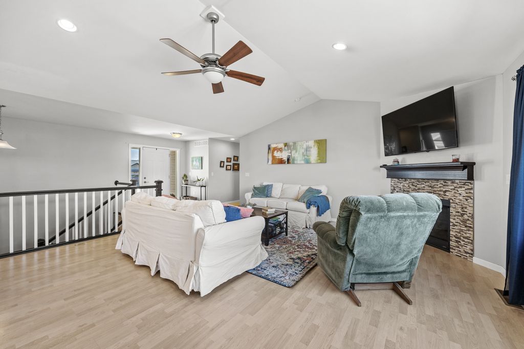 1218_Langenberg_Ave-06
