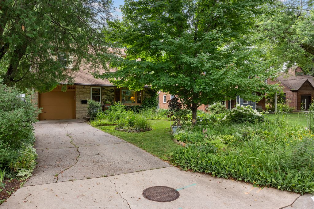222_Fairview_Ave (2 of 50)