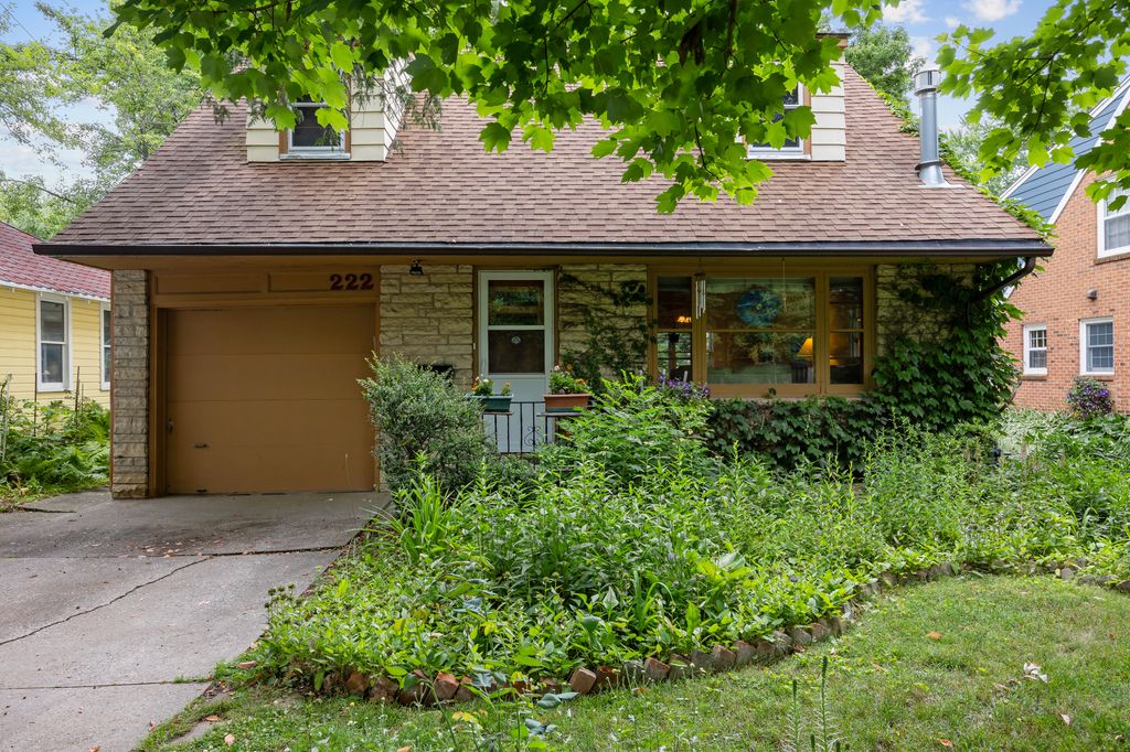222_Fairview_Ave (6 of 50)