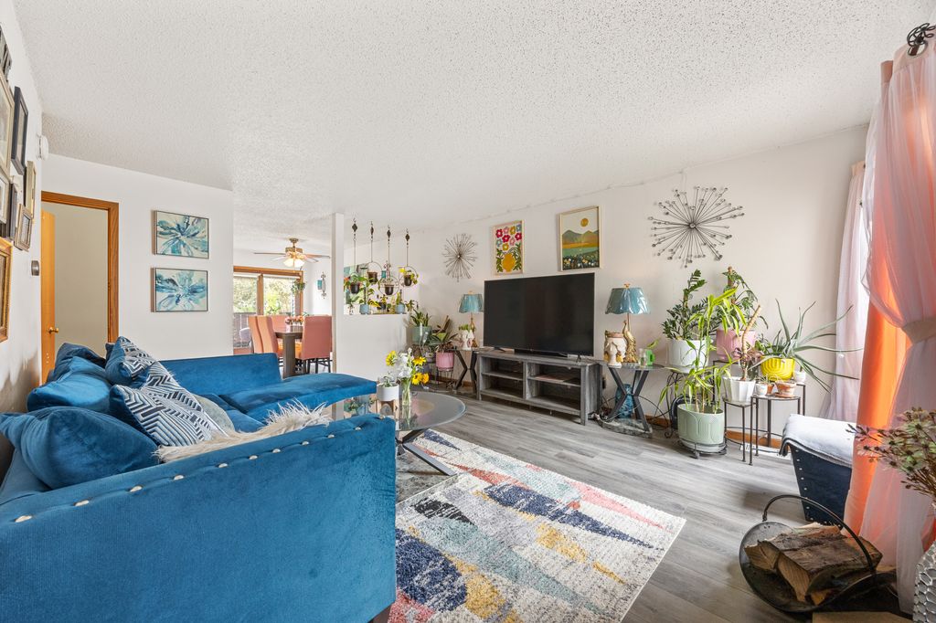 1201_Cambria_Ct (3 of 24)