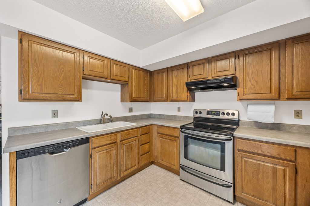 1201_Cambria_Ct (8 of 24)