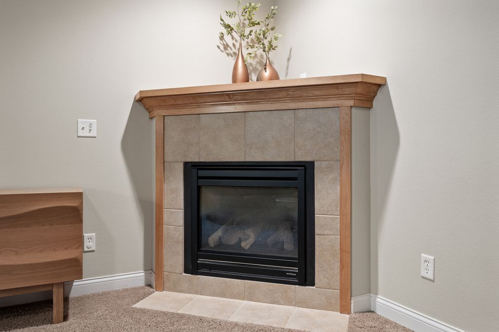 72_Brentwood_Dr-08