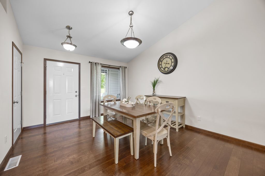 4134_Garnet_Cir (1 of 37)