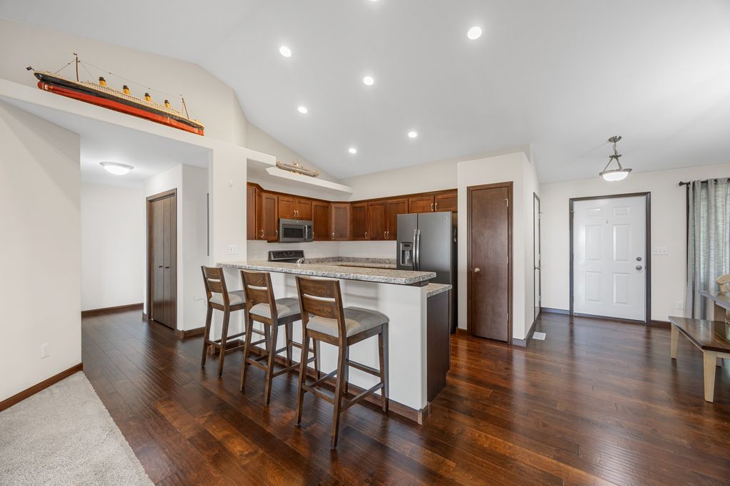 4134_Garnet_Cir (3 of 37)