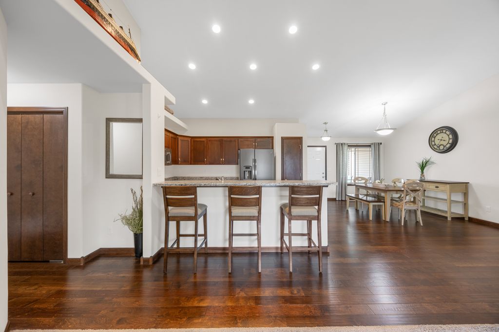 4134_Garnet_Cir (5 of 37)