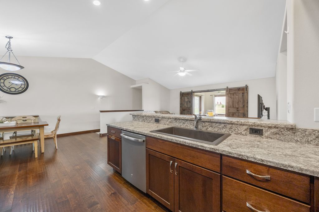 4134_Garnet_Cir (9 of 37)