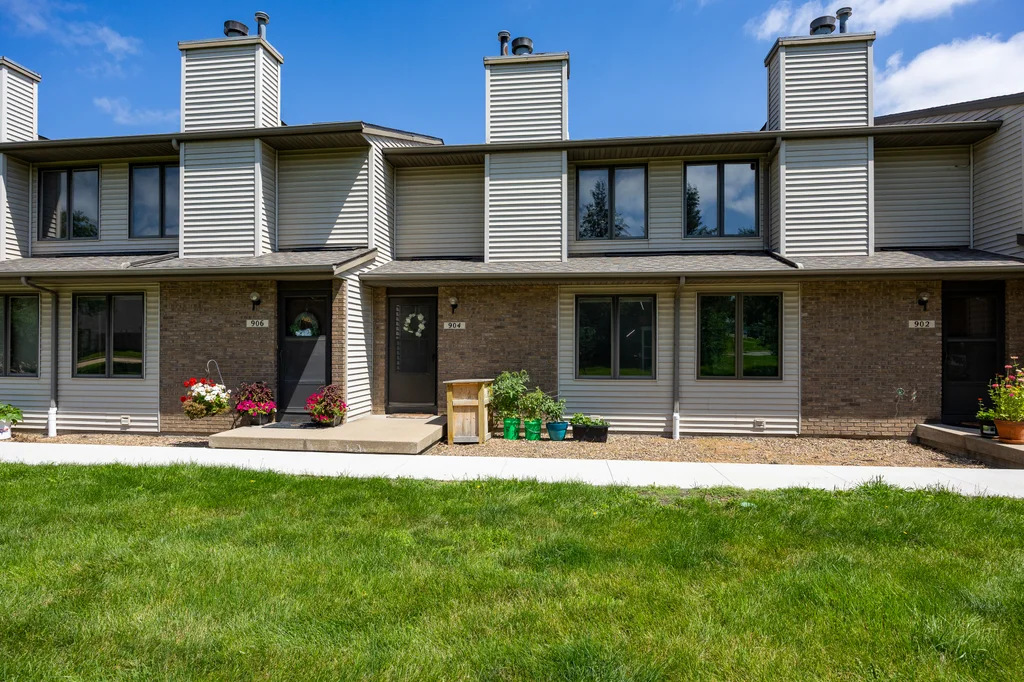904_Westside_Dr-02