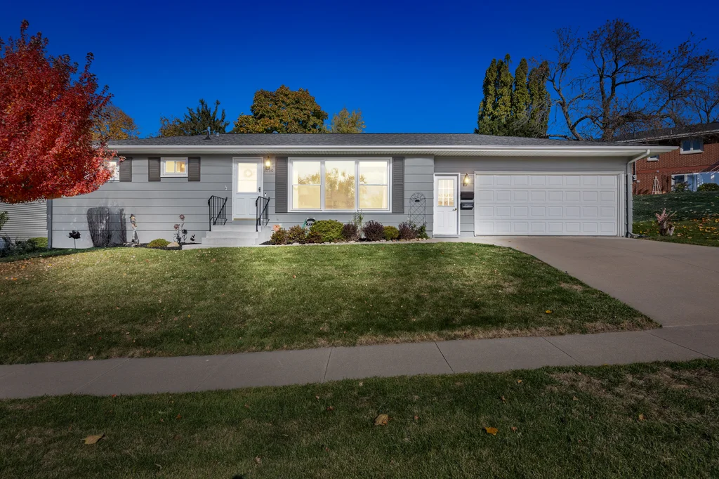 3830_Skylark_Ln (1 of 32)