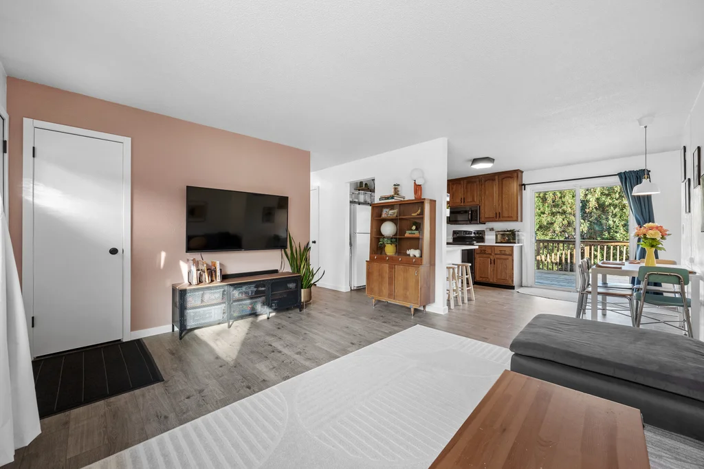 2520_N_Ave_NW (5 of 25)