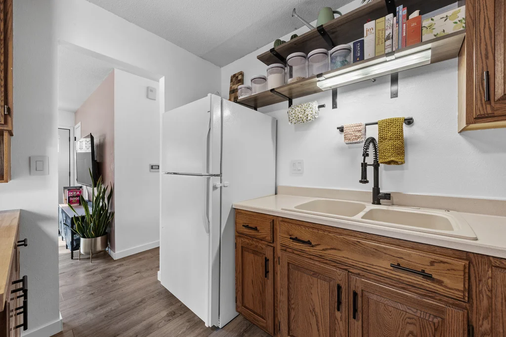 2520_N_Ave_NW (9 of 25)
