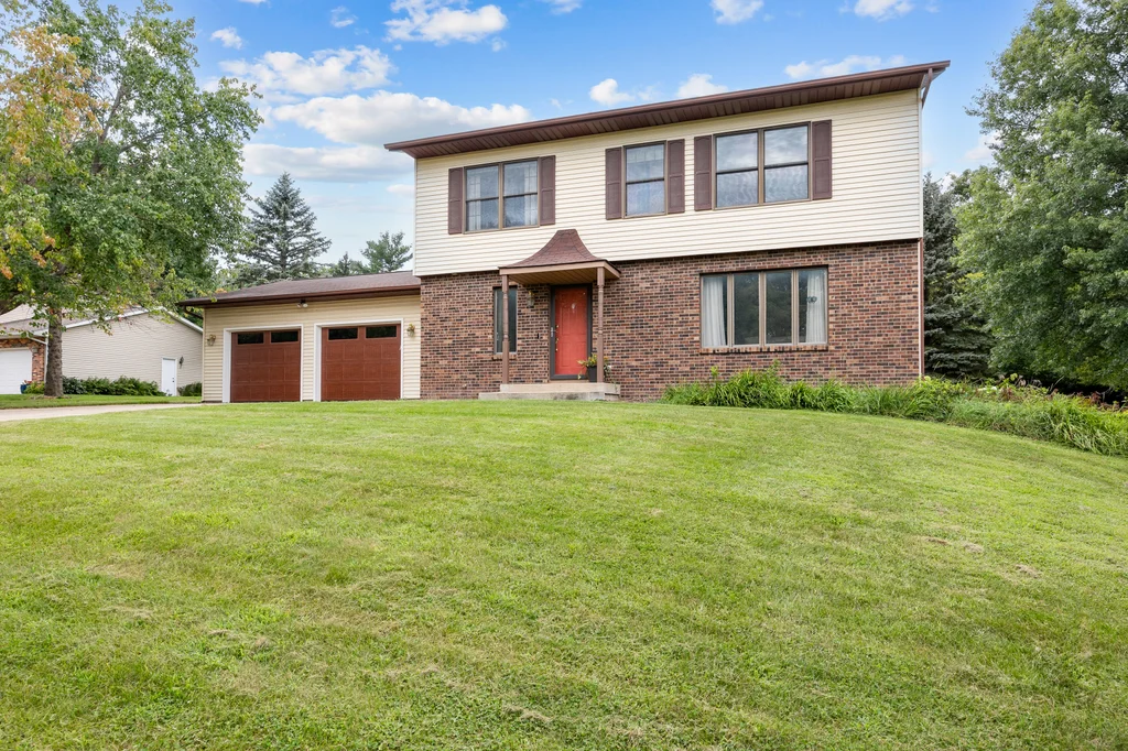2365_Banbury_St_NE (2 of 35)