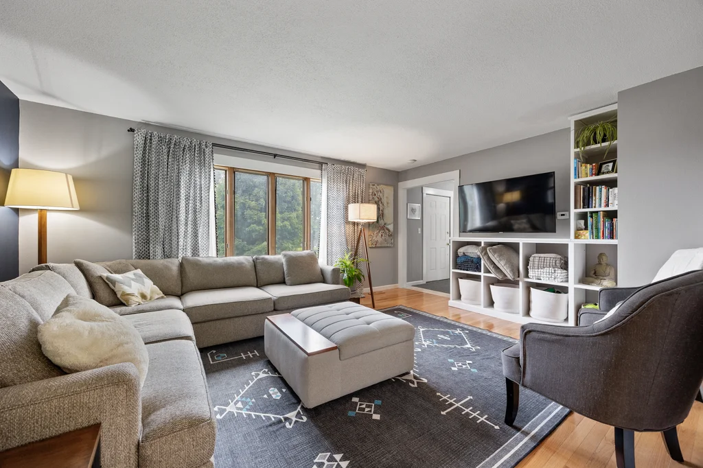 2365_Banbury_St_NE (6 of 35)