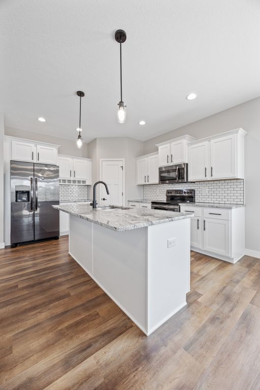 6415_Rookwood_Ln (10 of 41)