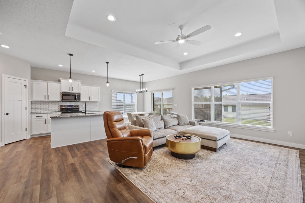 6415_Rookwood_Ln (8 of 41)