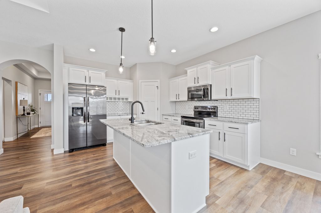 6415_Rookwood_Ln (9 of 41)