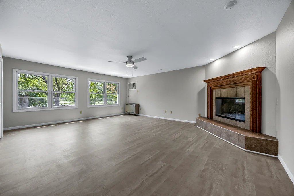1205_Brookwood_Dr-03