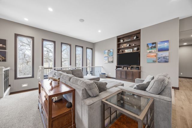 935_Oak_Park_Ct (8 of 59)