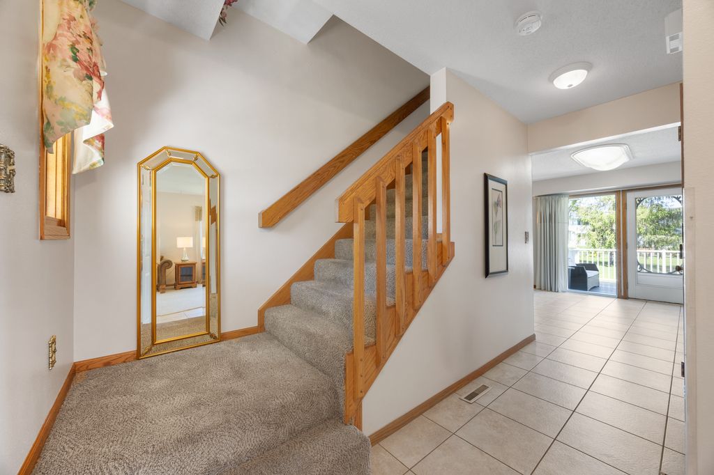 1312_Prairieview_Dr (3 of 25)