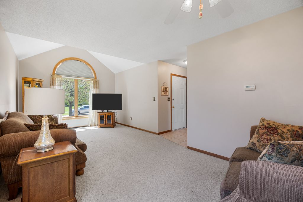 1312_Prairieview_Dr (4 of 25)