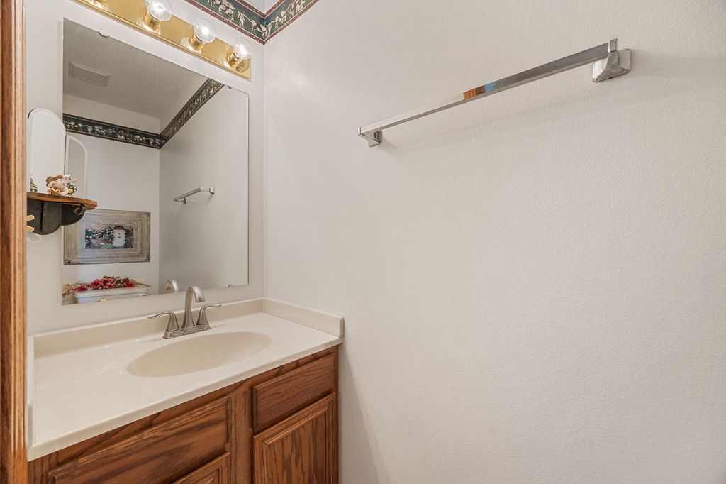 1312_Prairieview_Dr (7 of 25)