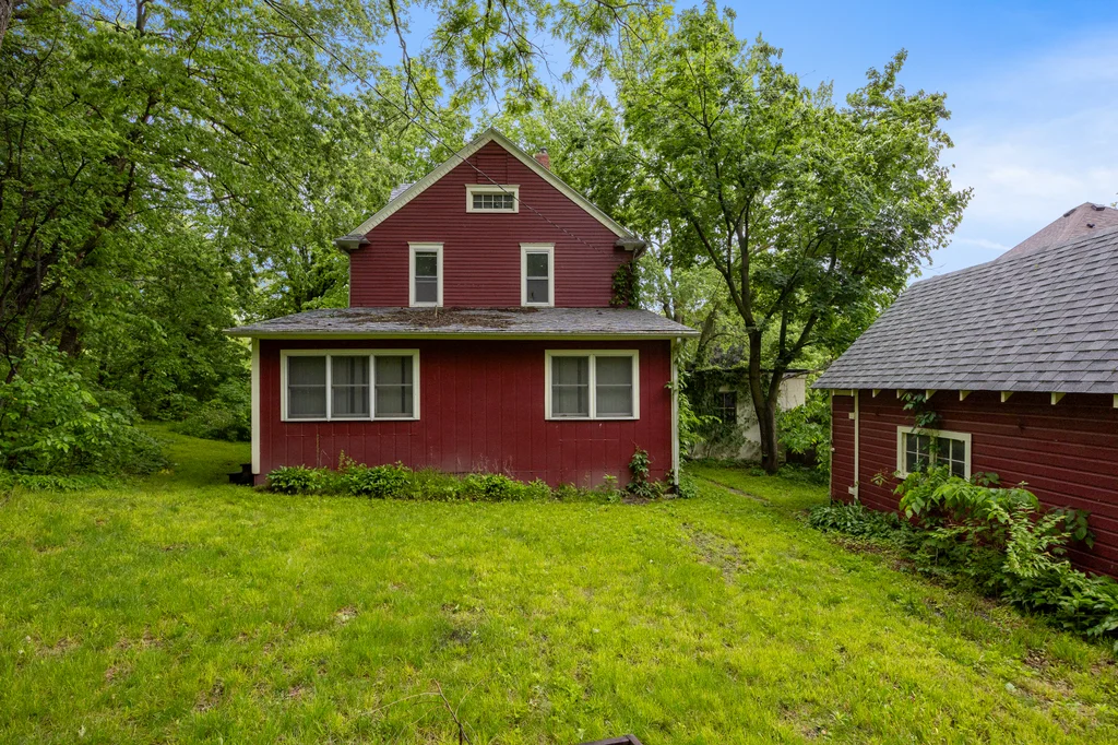 320_W_College_Blvd_SW-EXT-04