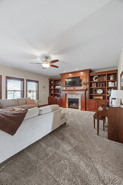 265_White_Pine_Cir-07