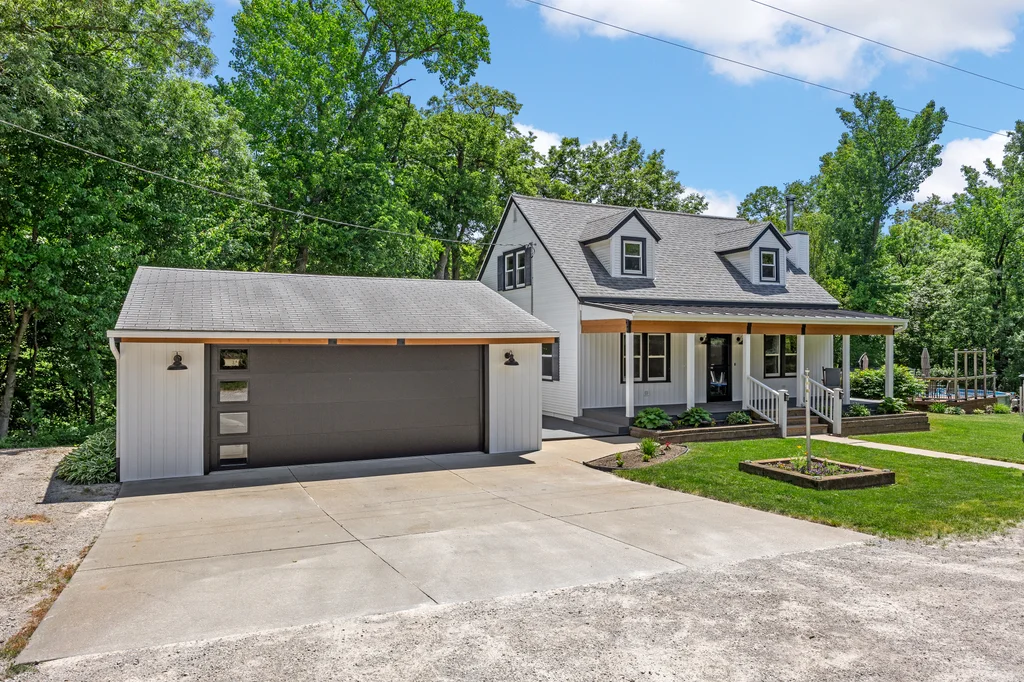 1388_Hickory_Hollow-4