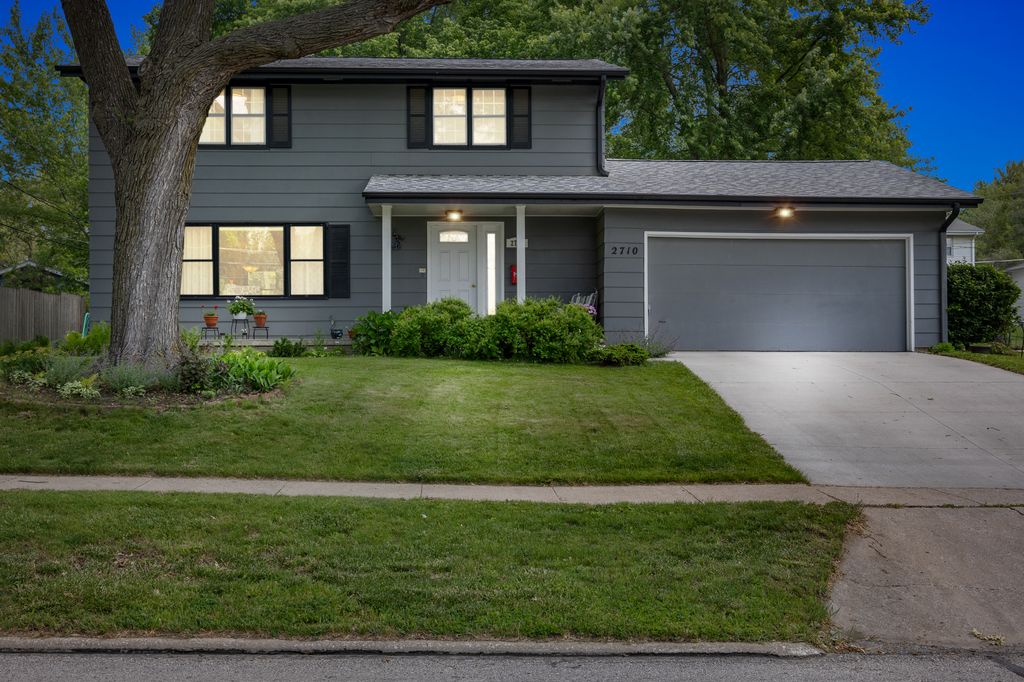 2710_E_Court_St (1 of 53)